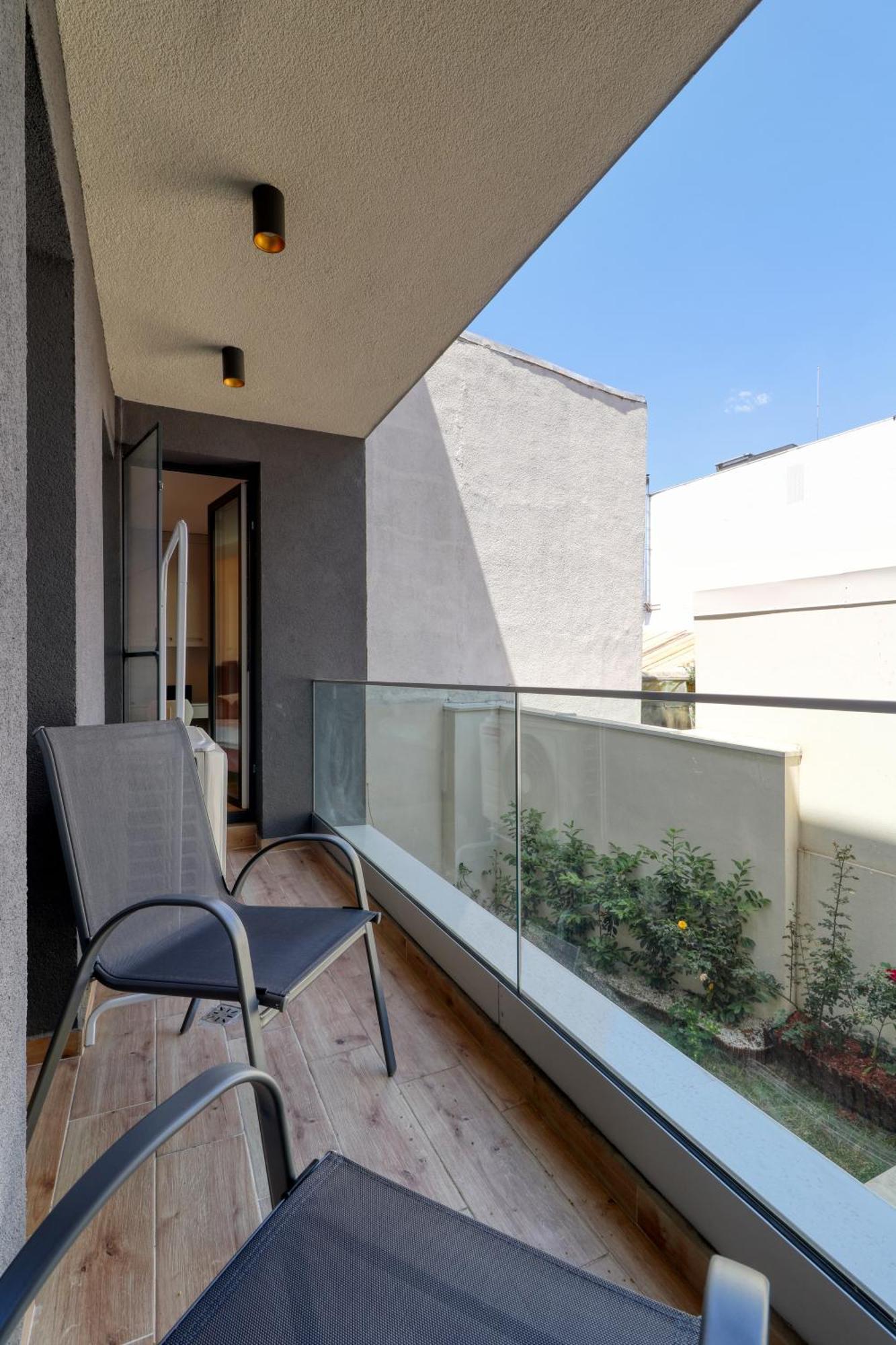 Modern Gem Apartment