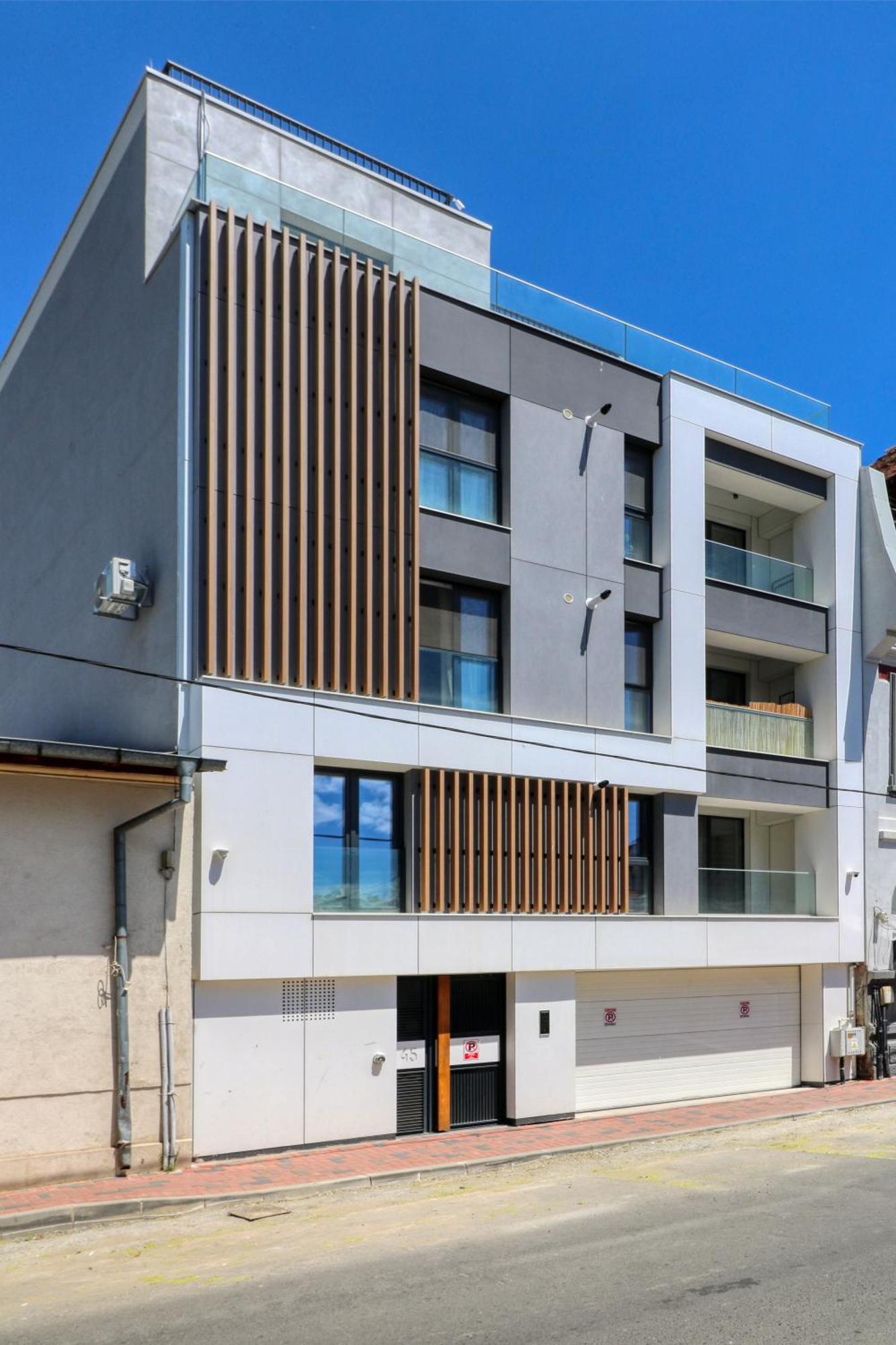 Modern Gem Apartment